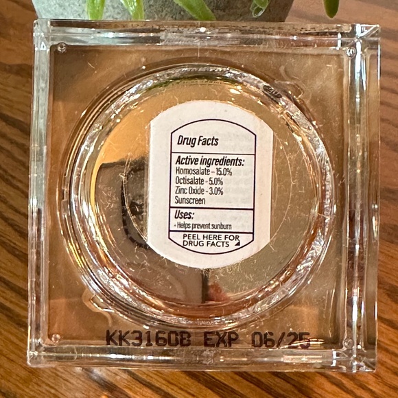 The Big Screen Broad Spectrum SPF 30 Moisturizer - Picture 3 of 4